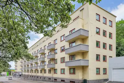 Image de City Vibes, Home Comfort: Your Bergen Retreat