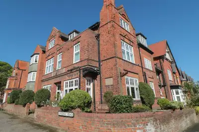 Image de Lonsdale Villa, pet friendly, with hot tub in Scarborough