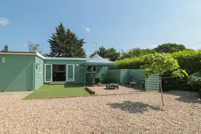 Image de Foxes Den, romantic, country holiday cottage in Bournemouth