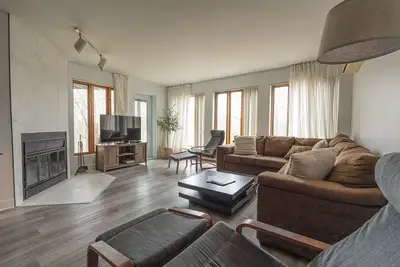 Image de Big Sunshine - retraite en nature a 10min de la montagne