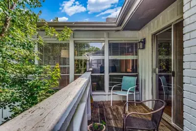 Vintage 2br, Oak Lawn, Utsw