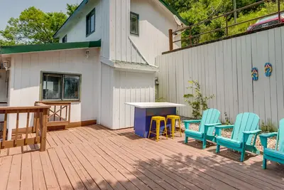 Image de Lakefront Versailles Vacation Rental w/ Dock!