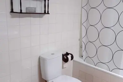 Image de Piso Cruces, en Pleno Centro de la Ciudad. Ideal Para Parejas y Familias