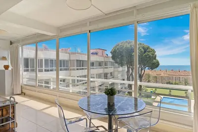 Image de Seaview apartment w/pool by Costarentals - Ref 186