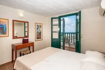 Image de Two-Bedroom Maisonette with Sea View, Kalimera Village