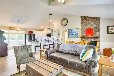 Image de Ellijay Escape: Hike, Shop, Explore & More!