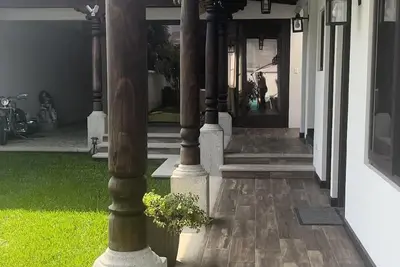 Image de Antigua, Guatemala home with pool