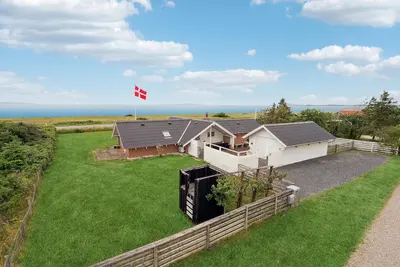 Image de Maison confortable de 3 chambres à.