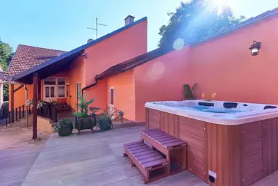 Superbe maison à Daruvar avec jacuzzi