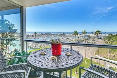 Image de Walk to Beach: Condo w/ Pool Access in Oceanside!