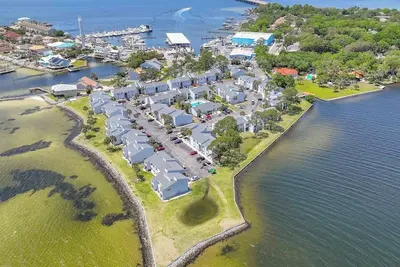 Image de Private Gated Community 2br Condo Close to Beaches