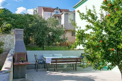 Image de Appartement de deux chambres avec le balcon et la vue sur le mer Marina, Trogir (A-20016-a)