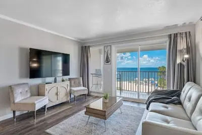 Image de Wake up to the ocean breeze - Enjoy amazing views