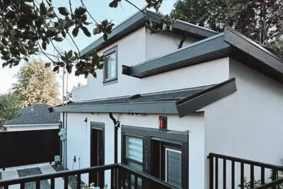 Image de Modern Laneway Retreat in Vancouver