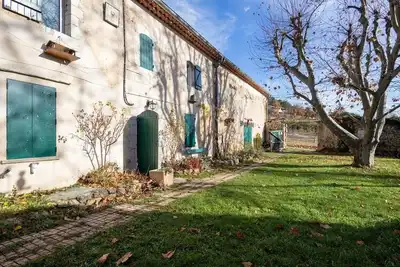 Image de Véritable Mas Provençal À La Palud avec jardin privé et Wi-Fi