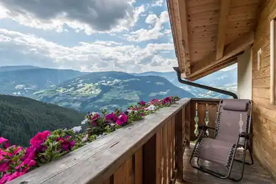Image de Appartement \"Solerhof Panorama\" avec vue sur les montagnes, jardin partagé et Wi-Fi