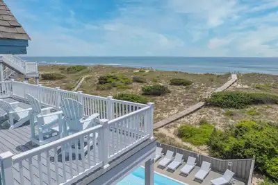 Image de Oceanfront Home w/ Private Pool, Hot Tub, Game Room, and Grill