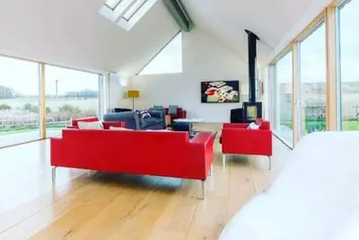 Image de Architect Designed Barn, Beautiful Location