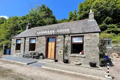 Image de New Summer 2023 - Cairnbaan, an inviting cottage, canal views, pet friendly