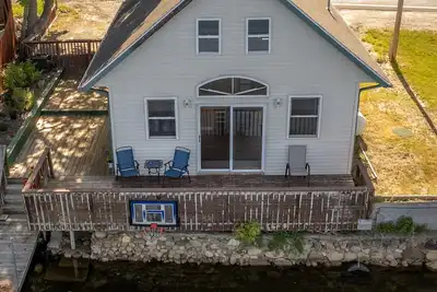 Image de Cozy 4-Lakes Cloverdale Cottage.