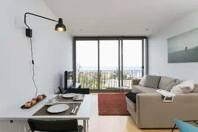 Image de appartement pour 2 personnes avec piscine et vue sur la mer
