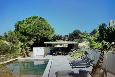 Image de villa avec piscine la garrigue