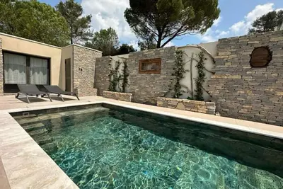 Image de villa avec piscine loft cabane