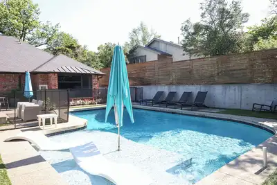 Image de Unveiled Connection -Midtown Gem