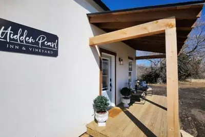 Image de Vineyard View Countryside Cottage(2suites/sleeps6)