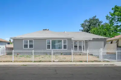 Image de Spacious & Clean 2b/1Bth w Great Access to Airport