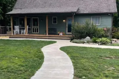 Image de Creekside a piece of heaven