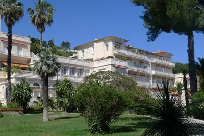 Image de Appartement Dans Résidence de Standing à Hyeres