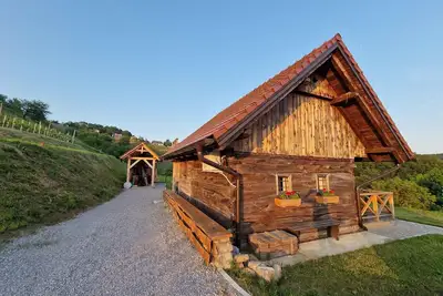 Image de Cabane avec bain à remous et sauna