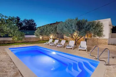 Image de Maison de vacances Avec terrasse et piscine