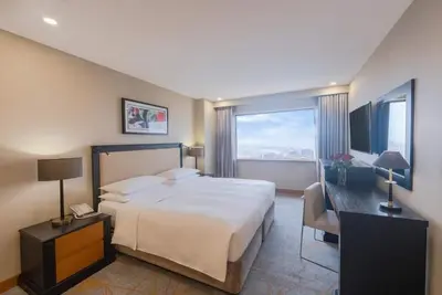 Image de Three Bedroom Apartment Near Gold Souk Dubai Ac