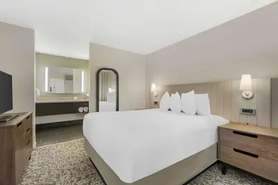 Image de Convenient Location! 3 Relaxing Units, Kitchen, Pet-Friendly, Onsite Parking