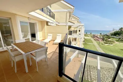 Image de Bel appartement comfortable  avec piscine communale à Denia, Costa Blanca, Espagne pour 4 personnes