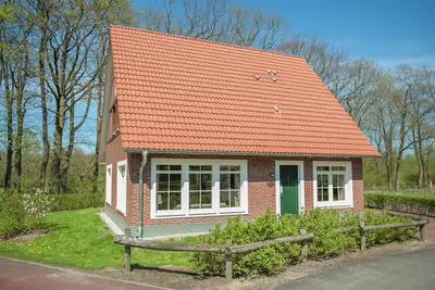 Image de Villa confortable de style traditionnel près de Bad Bentheim