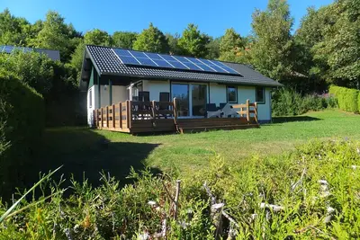 Image de Bungalow près du réservoir dans l'Eifel