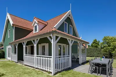 Villa à Aquadelta au bord de l'eau