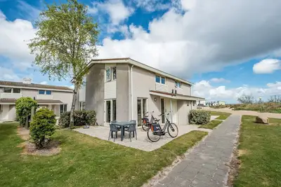 Image de Bungalow redécoré plage accessible à pied
