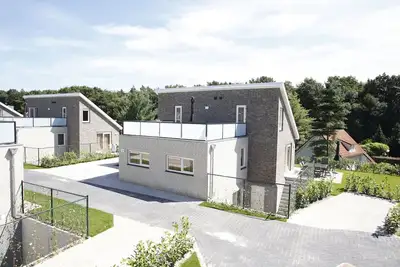 Image de Villa avec piscine intérieure privée dans un parc de vacances dans le Maasduinen