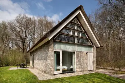 Villa en chaume avec 2 salles de bain, à 8 km d'Hoogeveen