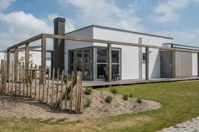 Image de Maison de vacances individuelle plain-pied à côté de la mer