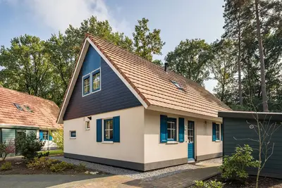 Image de Escapade à Drenthe avec jacuzzi