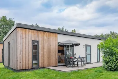 Image de Chalet confortable avec piscine partagée