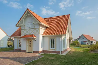 Image de Villa avec sauna et bateau à rames proche mer