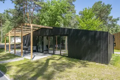 Image de Chalet moderne avec bien-être, dans un parc de vacances à 12 km depuis Eindhoven