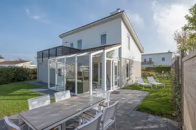 Maison de vacances avec sauna, dans un parc de vacances, plage accessible à pied