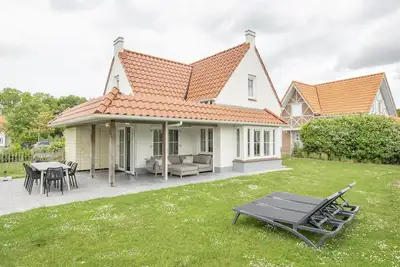 Image de Villa confortable avec sauna infrarouge